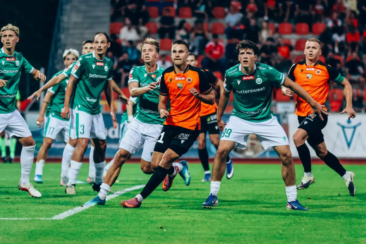 Statystyki meczu CHROBRY - WARTA