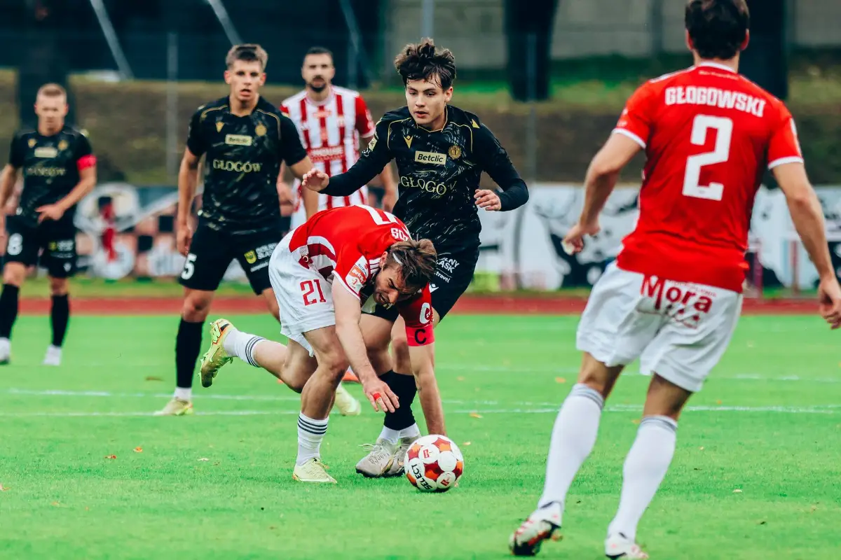 Chrobry Głogów przegrał z Pogonią Grodzisk Mazowiecki 0:4